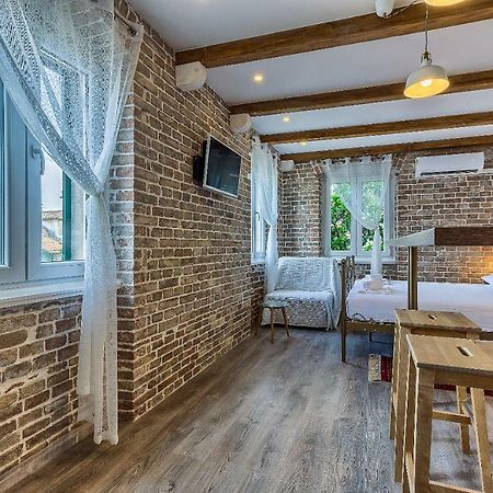 Charming Studio Apartment Split Bagian luar foto