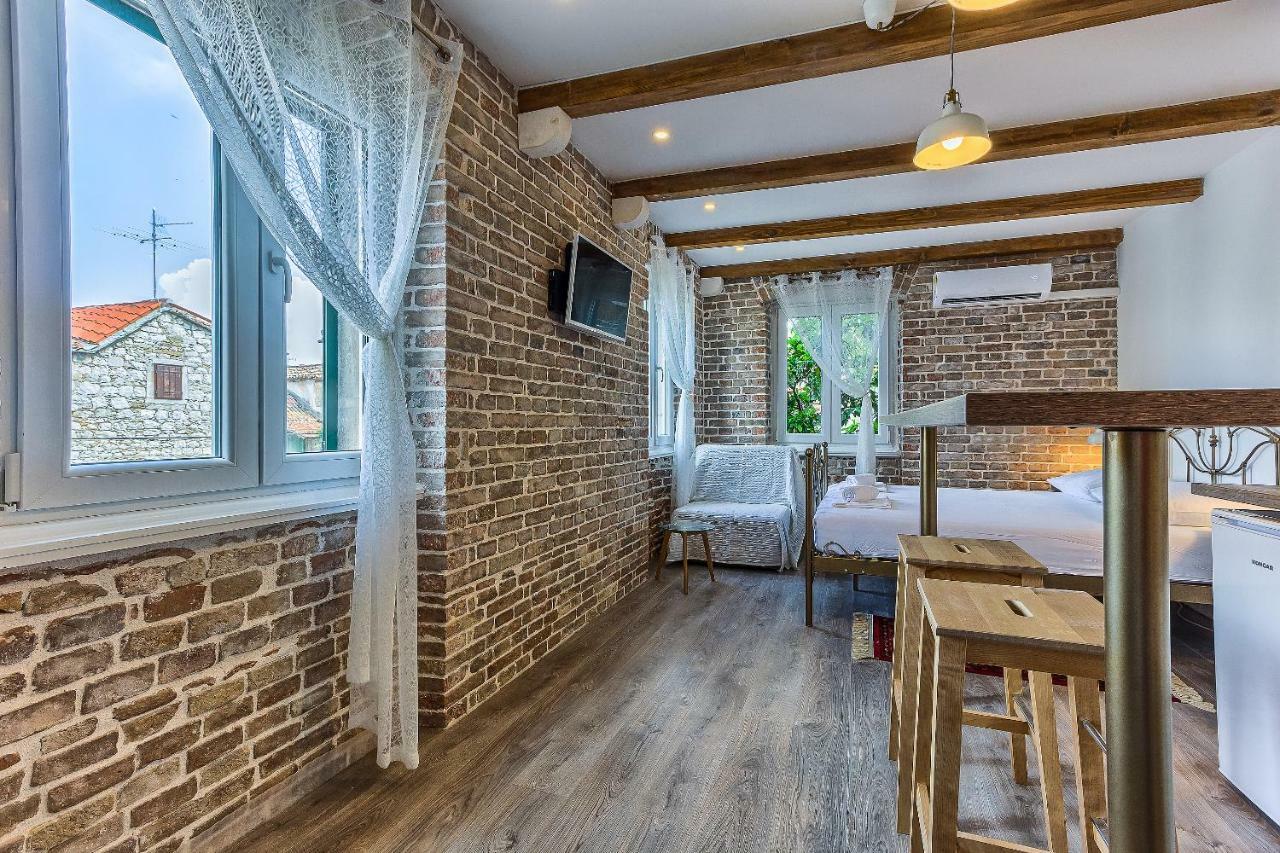 Charming Studio Apartment Split Bagian luar foto