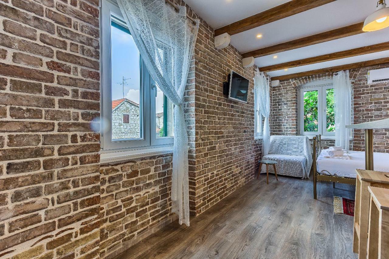 Charming Studio Apartment Split Bagian luar foto