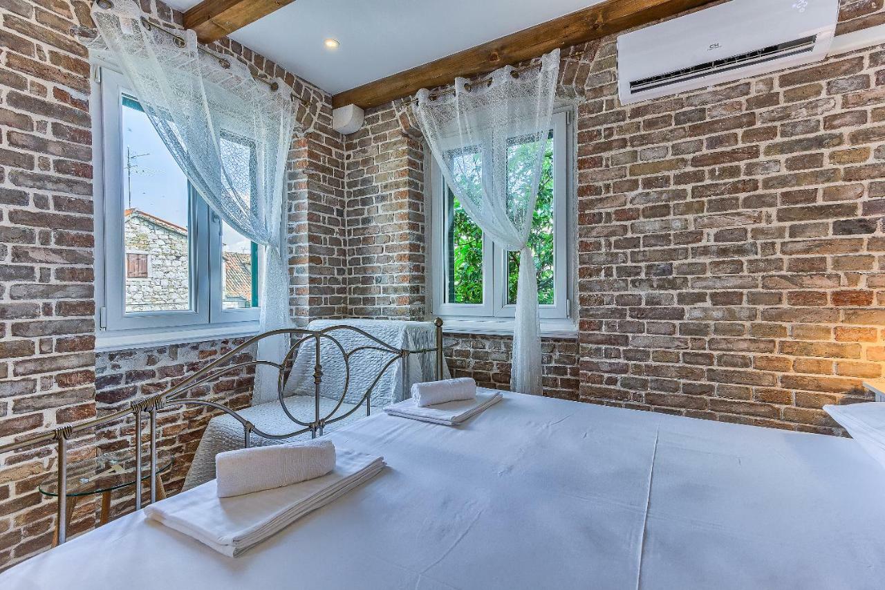Charming Studio Apartment Split Bagian luar foto
